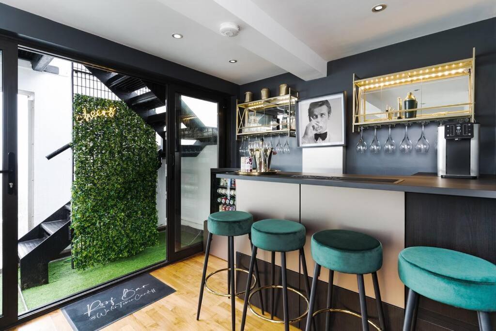 Luxury Water Tower I Roof Bar I Cinema Vila Cardiff Exterior foto